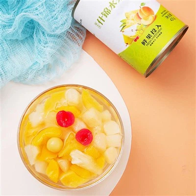 缶入りフルーツカクテル